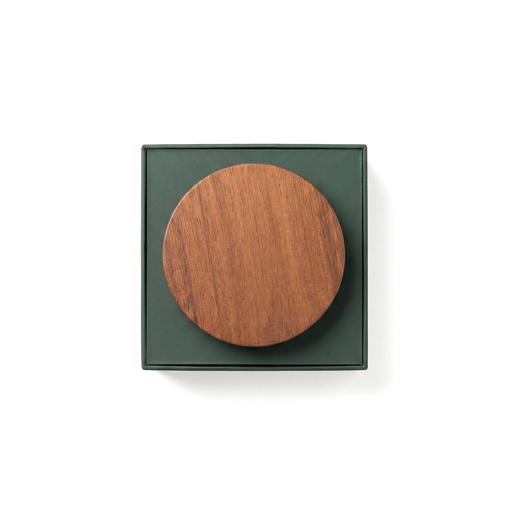 Horizon 296 Ml / 10 Oz Glass Candle With Acacia Wood Lid 1