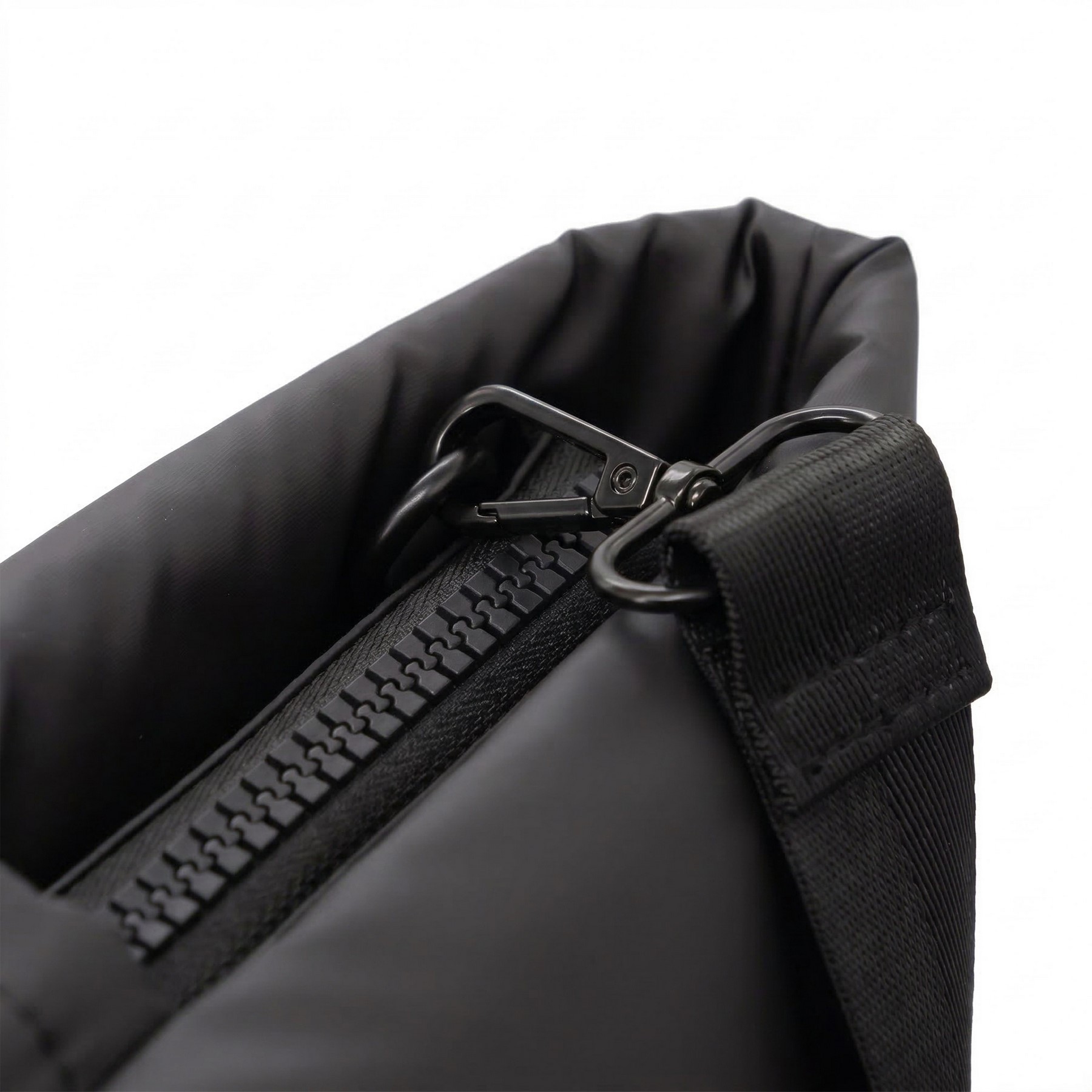 Loop 17 Laptop Tote 1