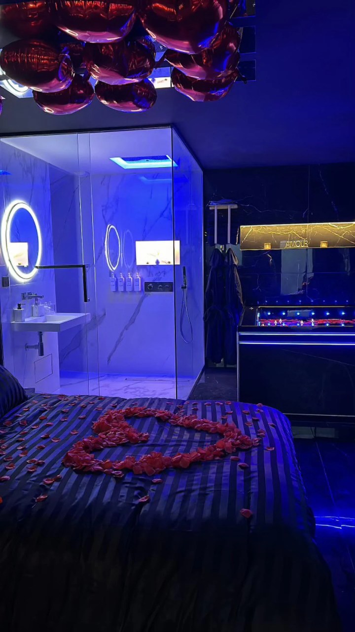 Love Room Lyon Jacuzzi Love Room Lyon Jacuzzi