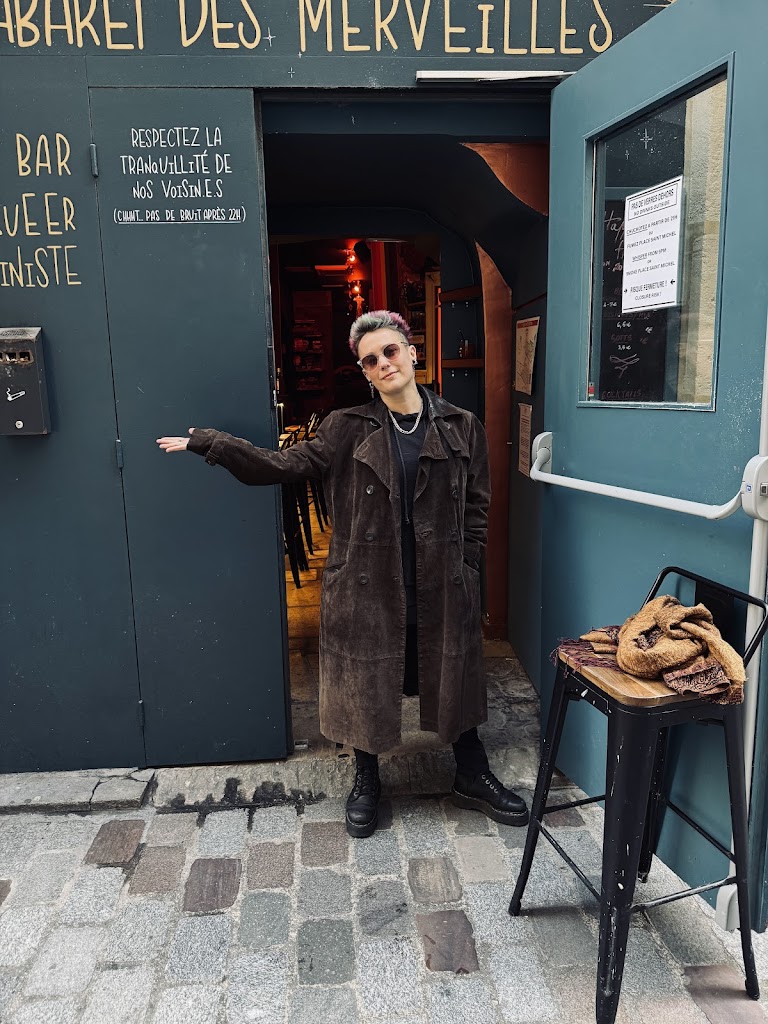 Cabaret des Merveilles (bar queer / lesbien) Cabaret des Merveilles (bar queer / lesbien)