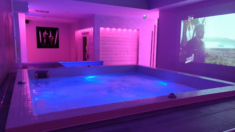 Sauna Le Phénix (sauna club) Sauna Le Phénix (sauna club)