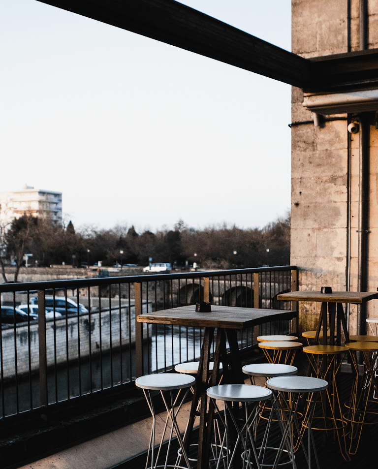 11 Bis Troquet-Lounge 11 Bis Troquet-Lounge