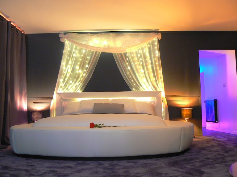 Le Cocon Enchanteur / L’Expérience Enchanteresse : Love Room Bretagne Le Cocon Enchanteur / L’Expérience Enchanteresse : Love Room Bretagne