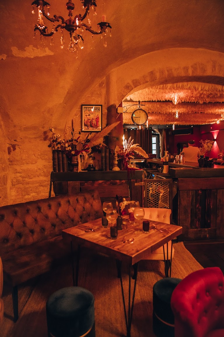 Le Vaya Cabaret Concept Le Vaya Cabaret Concept