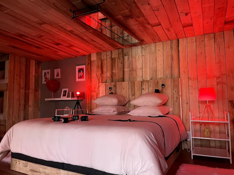 Créateur de Désirs : Love Room 91, Sexe Room, Gîte Coquin, Love hôtel, Piscine, proche Paris, Essonne, Île-de-France Créateur de Désirs : Love Room 91, Sexe Room, Gîte Coquin, Love hôtel, Piscine, proche Paris, Essonne, Île-de-France