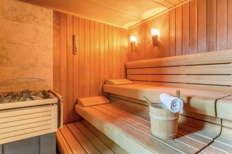 Histoire d’Eau – Sauna Libertin Lyon – Hammam Echangiste Proche Terreaux Histoire d’Eau – Sauna Libertin Lyon – Hammam Echangiste Proche Terreaux
