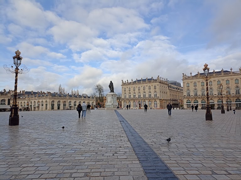 La Place La Place