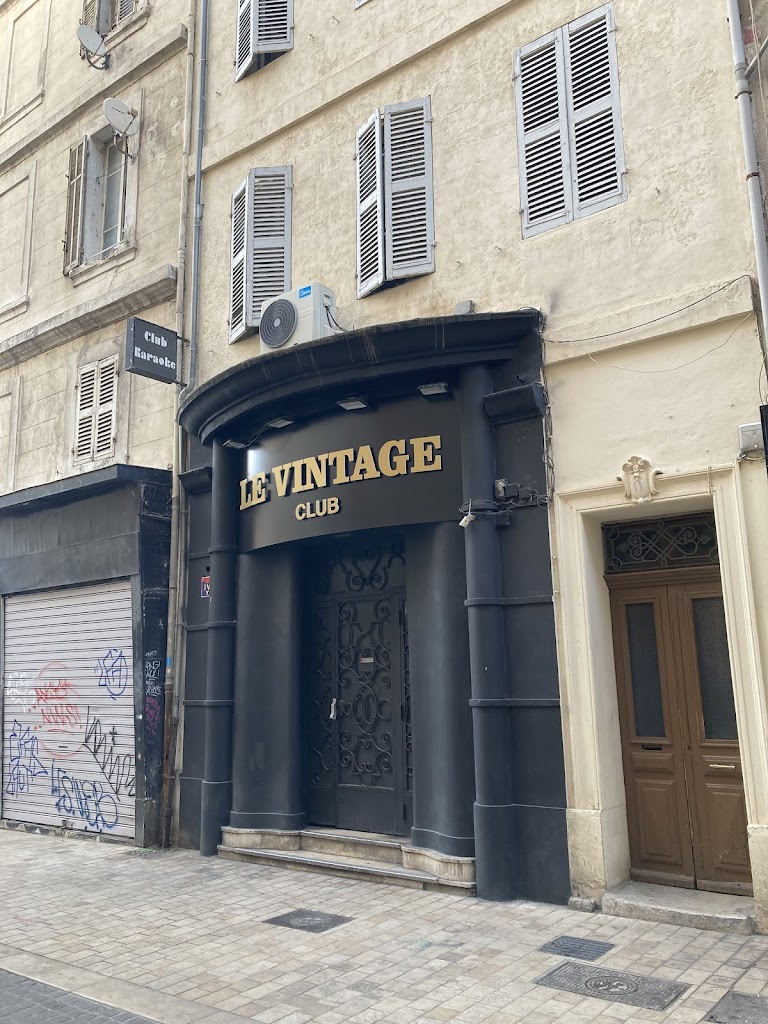 LE VINTAGE CLUB LE VINTAGE CLUB