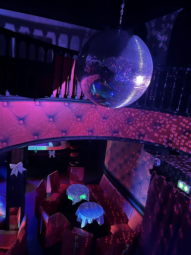LE CLUB 80 LE CLUB 80