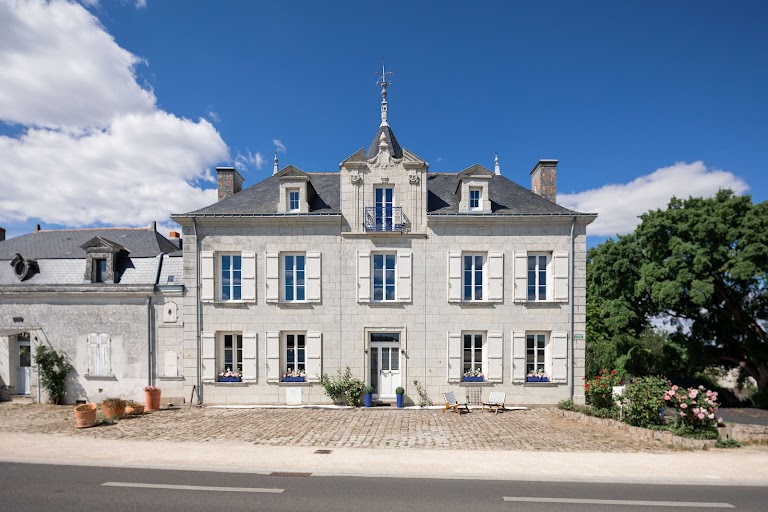 Casa Mila & Spa – Maison d’Hôtes raffinées vue Loire et Spa bien-être Casa Mila & Spa – Maison d’Hôtes raffinées vue Loire et Spa bien-être