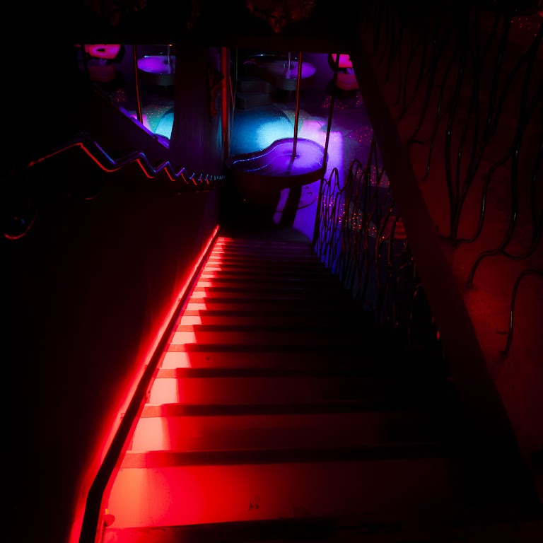 LE WE – CLUB PRIVE LE WE – CLUB PRIVE