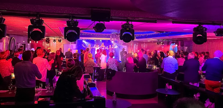 LE CABARET CLUB (Le Grill de la Côte Restaurant) LE CABARET CLUB (Le Grill de la Côte Restaurant)