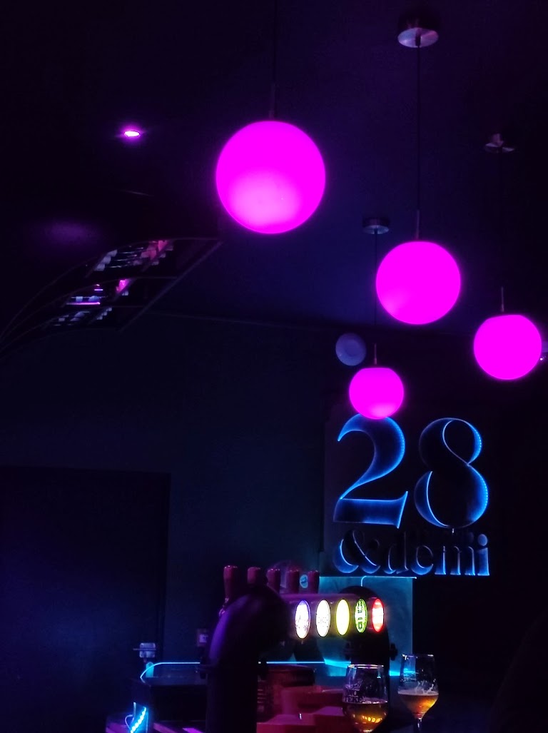 28 et demi Bar & Club 28 et demi Bar & Club