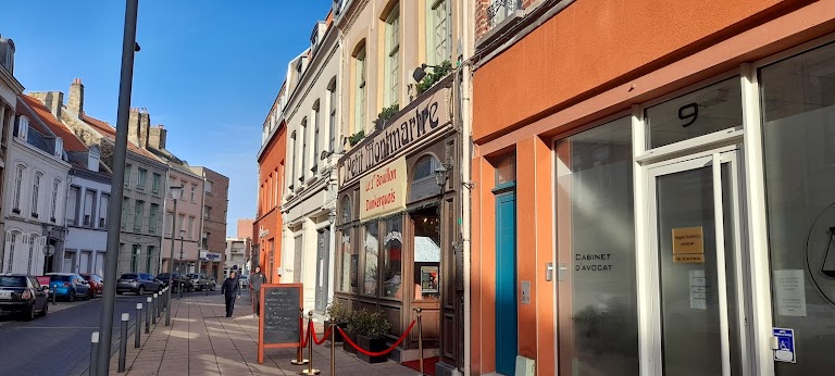 Le Petit Montmartre Le Petit Montmartre