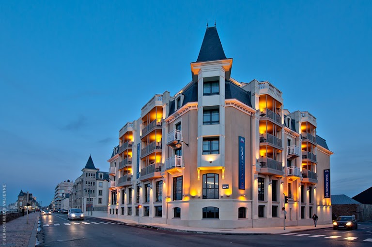 Hôtel Le Nouveau Monde Hôtel Le Nouveau Monde