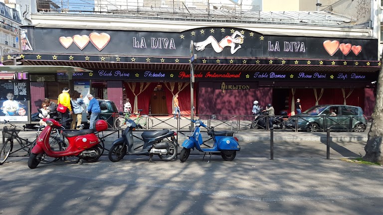 LA DIVA – LE MIRLITON-MAGNUM- CAFE DE CU LA DIVA – LE MIRLITON-MAGNUM- CAFE DE CU