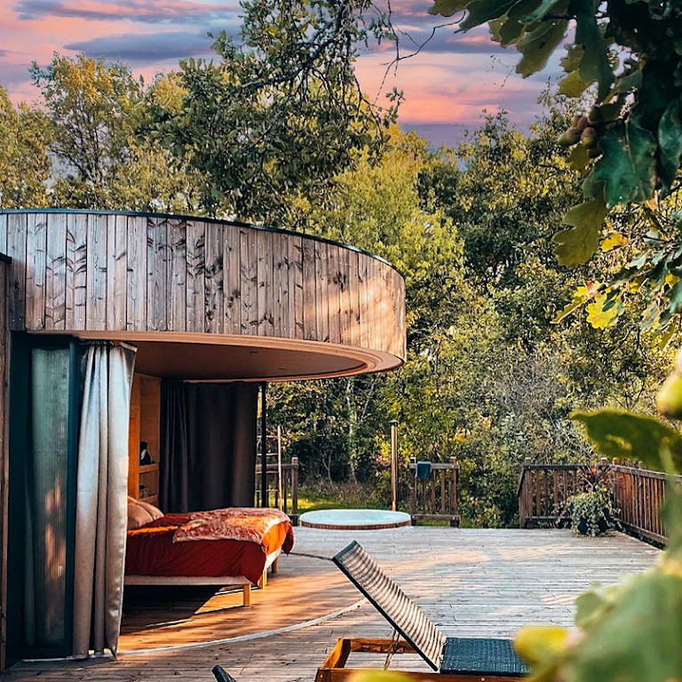 Les 2 Cabanes – Hébergements Insolites & Spa – Nuit romantique pour amoureux Les 2 Cabanes – Hébergements Insolites & Spa – Nuit romantique pour amoureux
