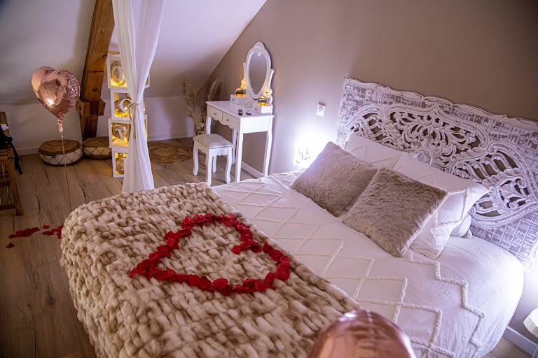 Les Alouettes SPA CAUDRY ( Spa, Sauna Détente Nuit romantique) Les Alouettes SPA CAUDRY ( Spa, Sauna Détente Nuit romantique)