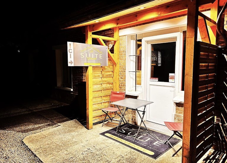 La Suite Privée : Gite 2 personnes, spa/sauna/jacuzzi, weekend romantique, située à 1h de Paris, Proche Rouen, Normandie La Suite Privée : Gite 2 personnes, spa/sauna/jacuzzi, weekend romantique, située à 1h de Paris, Proche Rouen, Normandie