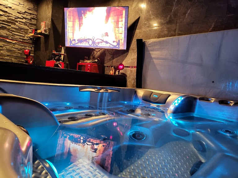 Luxury room . Suite Redroom spa & hammam privatif. Love room Grenoble Luxury room . Suite Redroom spa & hammam privatif. Love room Grenoble