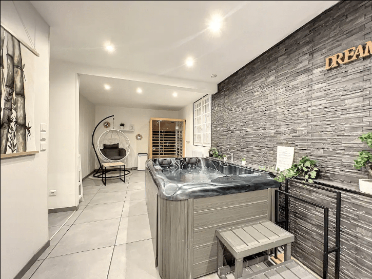 Appartement Jacuzzi & Sauna Brest Appartement Jacuzzi & Sauna Brest