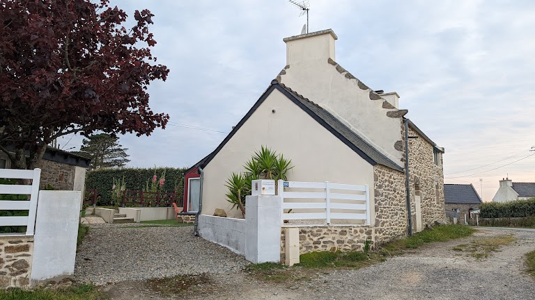 Cocoon Secret : Suite Eden | Séjour week-end insolite en amoureux avec spa privatif à Plouguerneau Finistère Bretagne Cocoon Secret : Suite Eden | Séjour week-end insolite en amoureux avec spa privatif à Plouguerneau Finistère Bretagne