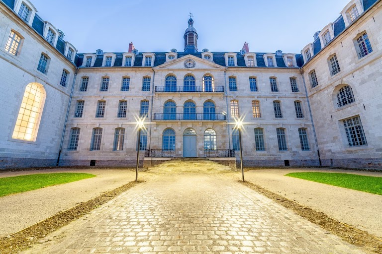 La Parenthèse Envoûtée La Parenthèse Envoûtée