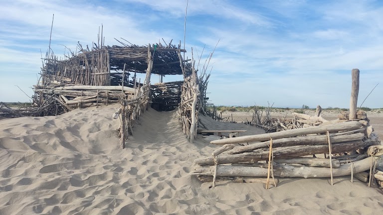 Plage Naturiste de Piémanson – Plage d’Arles Plage Naturiste de Piémanson – Plage d’Arles