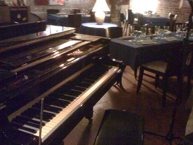 Chez Papa Jazz Club Chez Papa Jazz Club