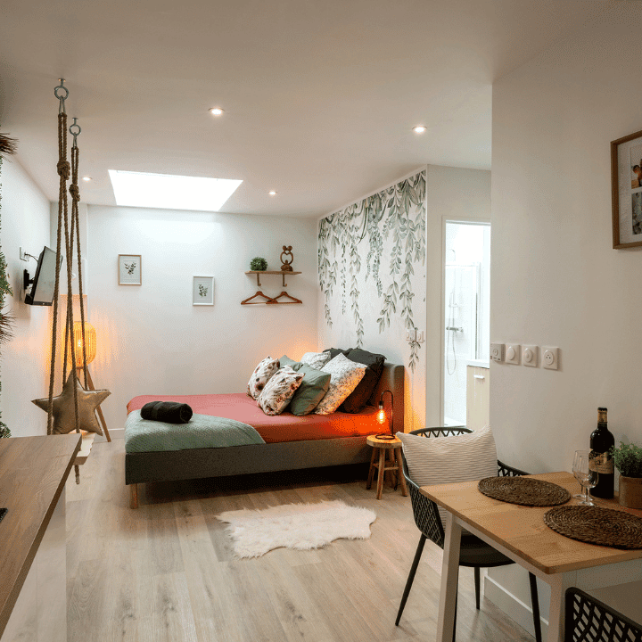 Love Room & Spa Love Room & Spa