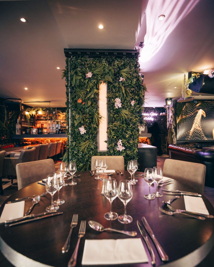 Restaurant festif club a paris tlmp Restaurant festif club a paris tlmp