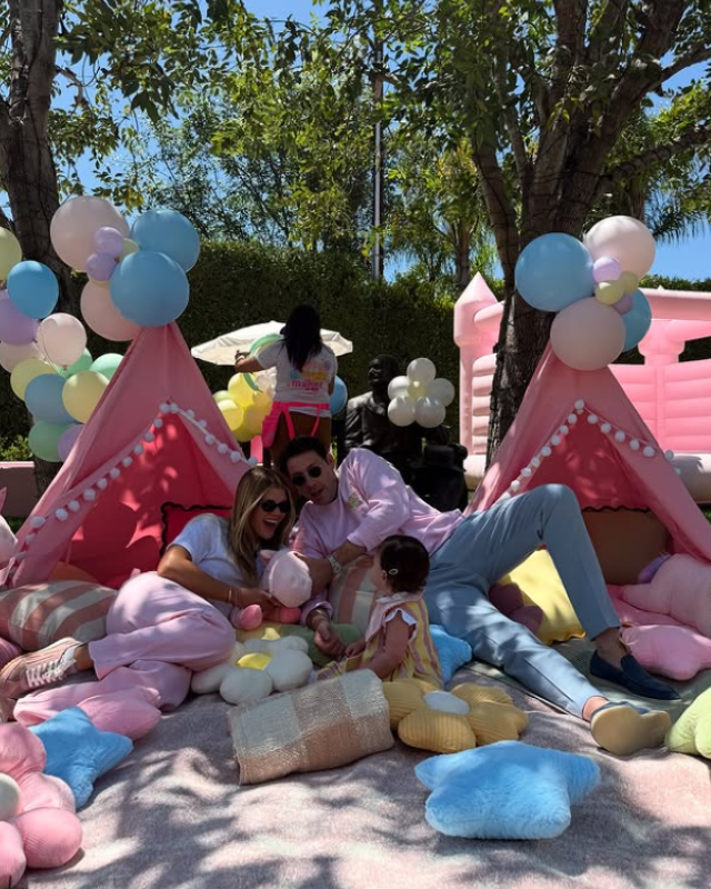 SOFIA RICHIE GRAINGE SHARES RARE PHOTOS OF DAUGHTER ELOISE’S FIRST BIRTHDAY SOFIA RICHIE GRAINGE SHARES RARE PHOTOS OF DAUGHTER ELOISE’S FIRST BIRTHDAY