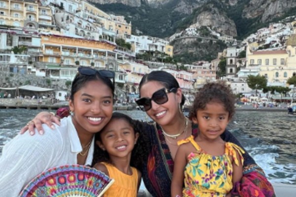 VANESSA BRYANT HAS THE PERFECT RESPONSE TO PEOPLE CLAIMING SHE IS PREGNANT VANESSA BRYANT HAS THE PERFECT RESPONSE TO PEOPLE CLAIMING SHE IS PREGNANT