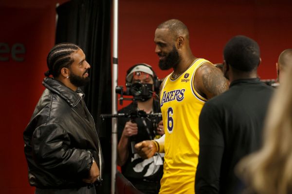 Drake Drops ‘Fighting Irish Freestyle’ Targeting LeBron James Drake Drops ‘Fighting Irish Freestyle’ Targeting LeBron James
