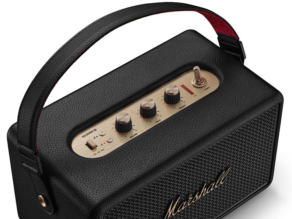 Marshall’s latest Bluetooth speaker can play for two days straight Marshall’s latest Bluetooth speaker can play for two days straight
