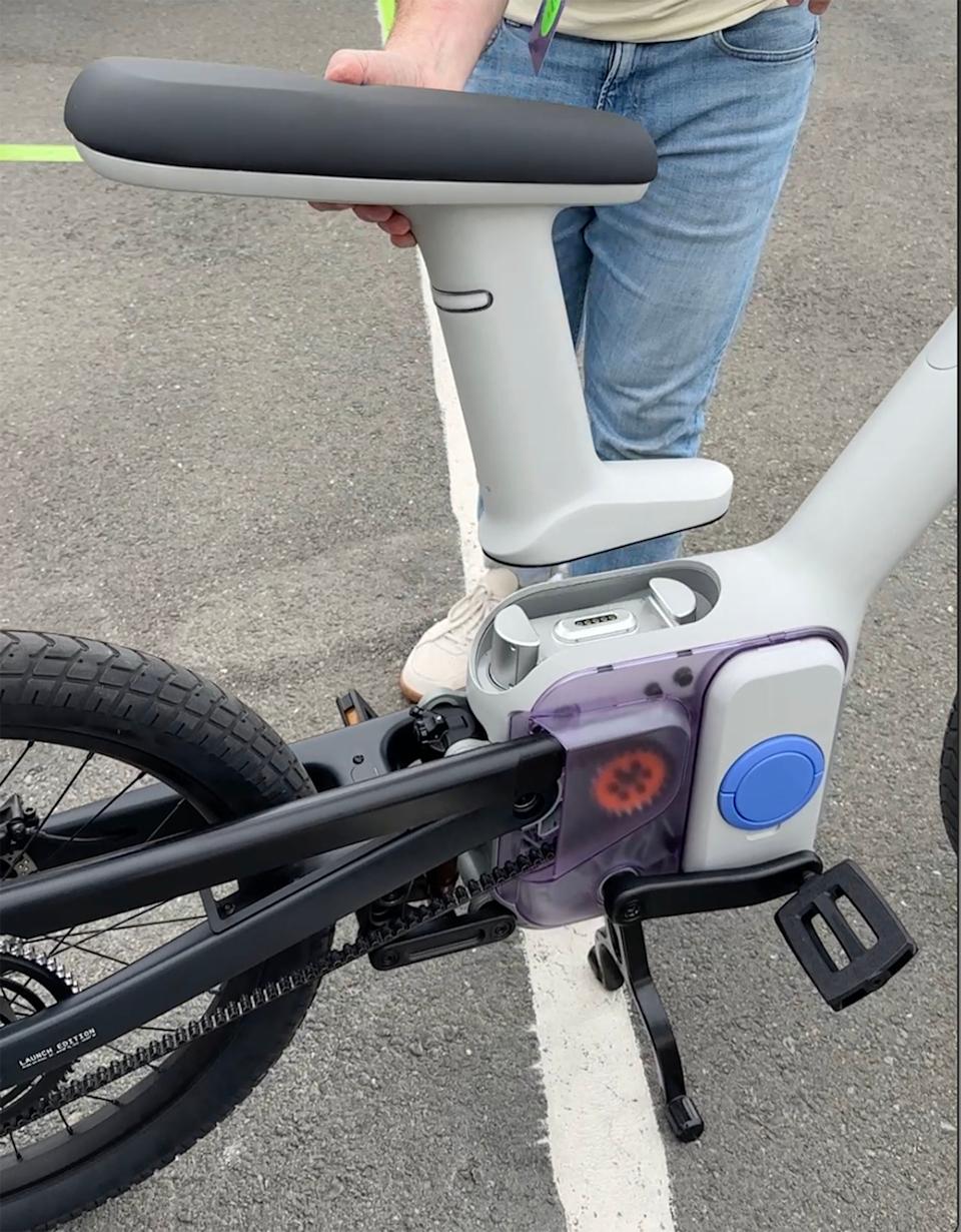 The first e-bike from Rivian spinoff Also has a virtual drivetrain The first e-bike from Rivian spinoff Also has a virtual drivetrain