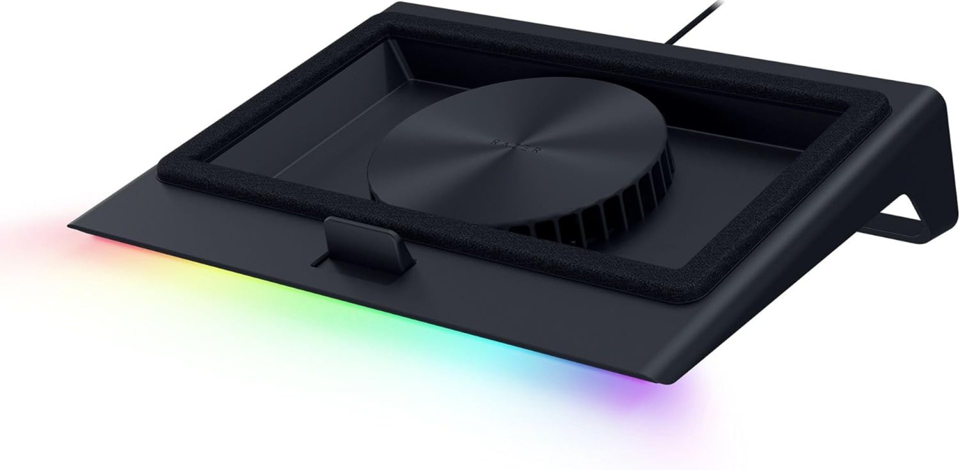 Razer Laptop Cooling Pad – Smart cooling pad for 14‘-18’ laptops – airtight pressure chamber (customizable fan curves, 3-port USB-A hub, removable multi-function buttons) Black Razer Laptop Cooling Pad – Smart cooling pad for 14‘-18’ laptops – airtight pressure chamber (customizable fan curves, 3-port USB-A hub, removable multi-function buttons) Black