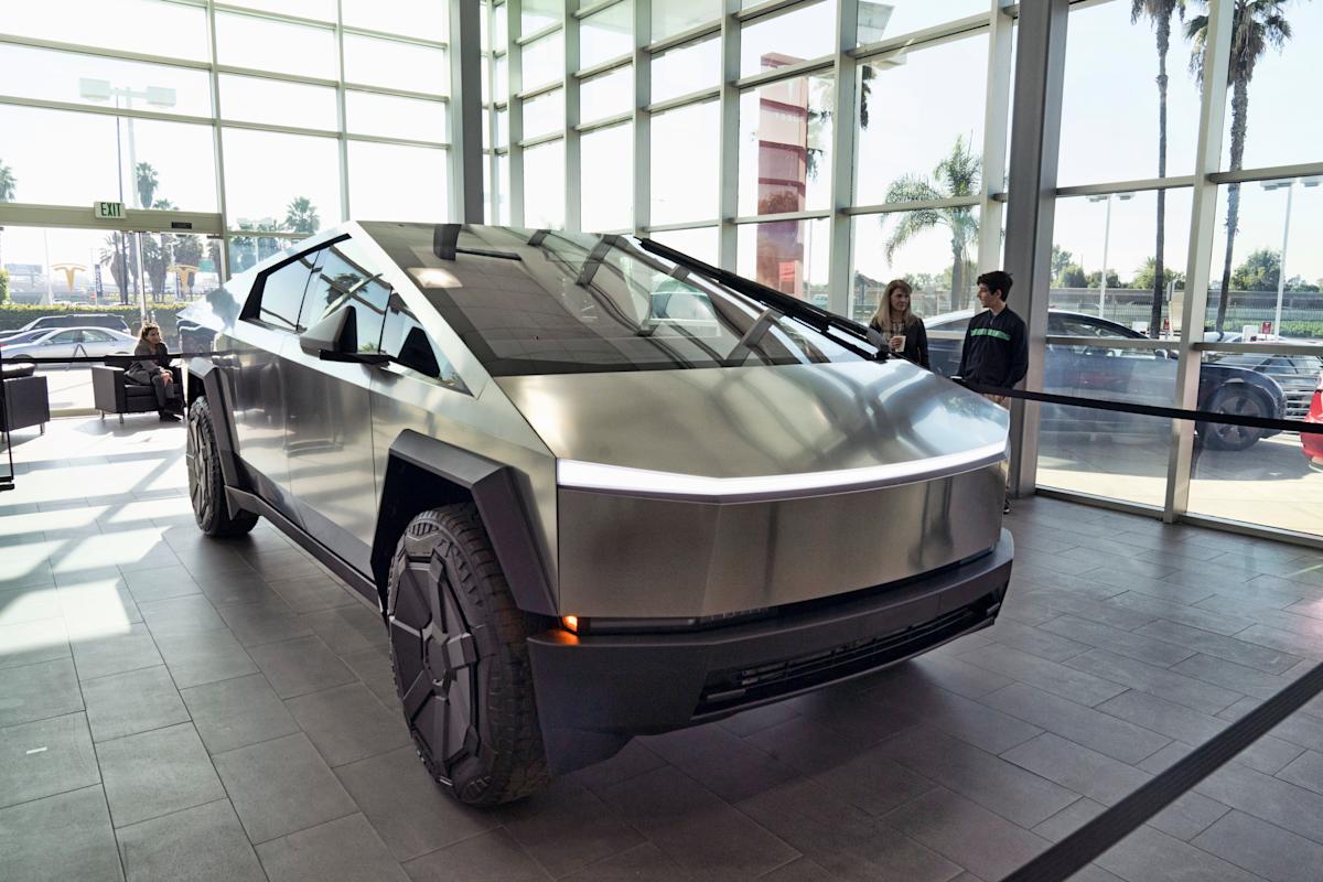 Tesla deliveries drop 14 percent amid Musk backlash Tesla deliveries drop 14 percent amid Musk backlash