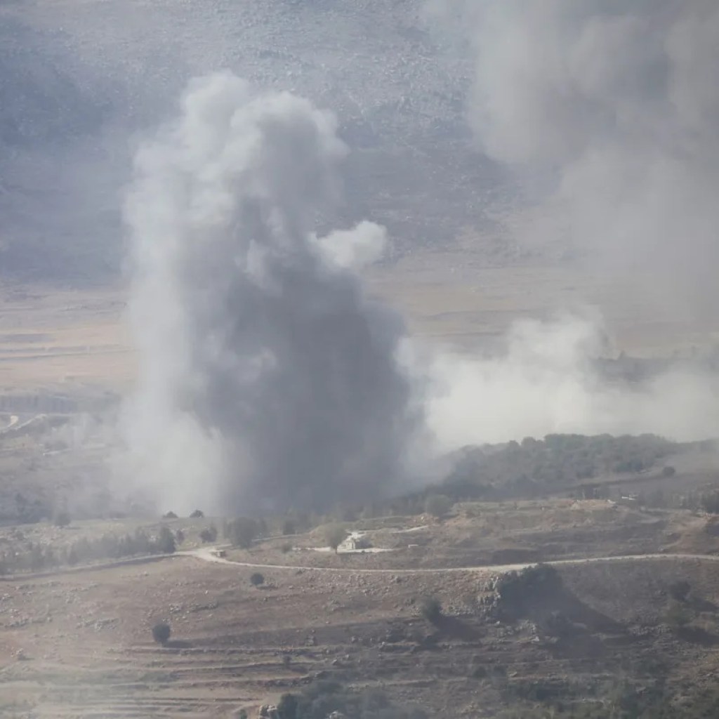 Israeli strikes kill three in Lebanon earlier than military targets UN patrol Israeli strikes kill three in Lebanon earlier than military targets UN patrol