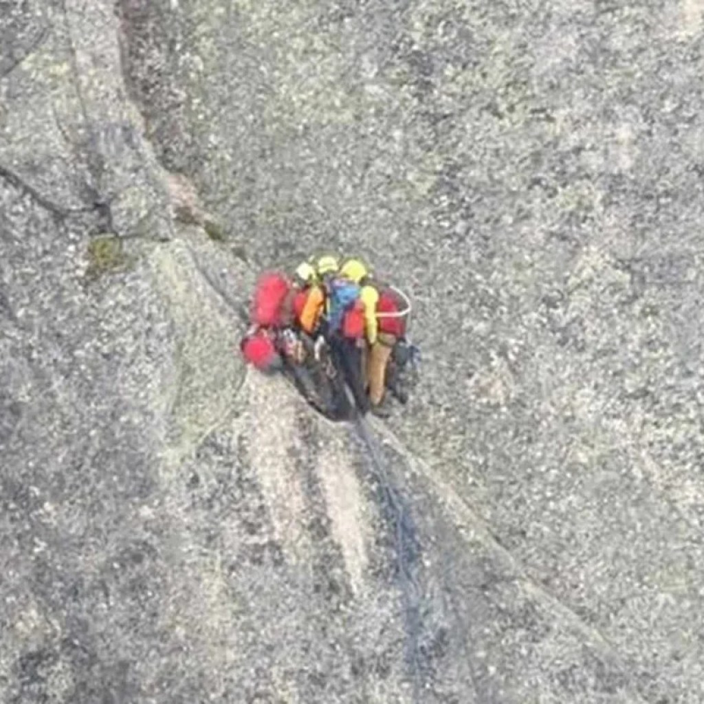 2 Climbers Rescued After Sudden Fall Leaves Them Hanging In a single day in Their Harnesses on Sheer 6,500-Ft Cliff Face 2 Climbers Rescued After Sudden Fall Leaves Them Hanging In a single day in Their Harnesses on Sheer 6,500-Ft Cliff Face