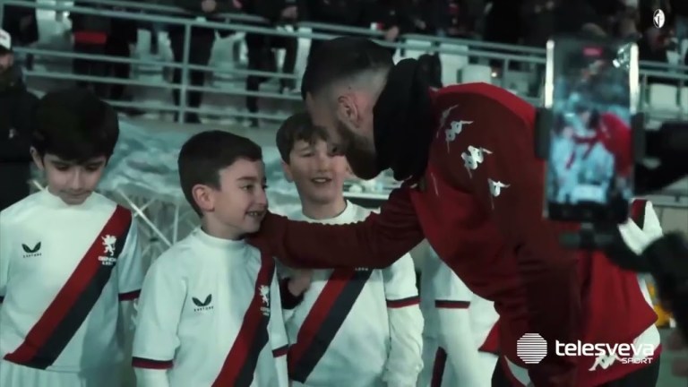 SERIE B | Bari, arriva il Perugia. Mignani: “Loro classifica bugiarda, Salcedo può partire” SERIE B | Bari, arriva il Perugia. Mignani: “Loro classifica bugiarda, Salcedo può partire”