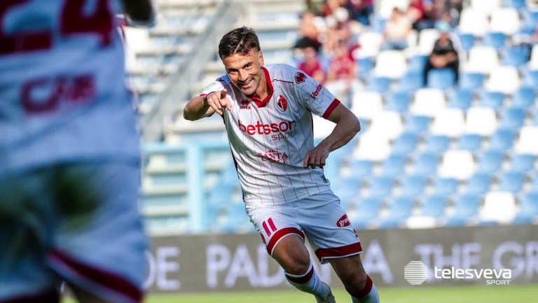 SERIE B | Bari, nessuna rivoluzione nonostante la crisi acclarata: ritorno in campo a porte chiuse SERIE B | Bari, nessuna rivoluzione nonostante la crisi acclarata: ritorno in campo a porte chiuse