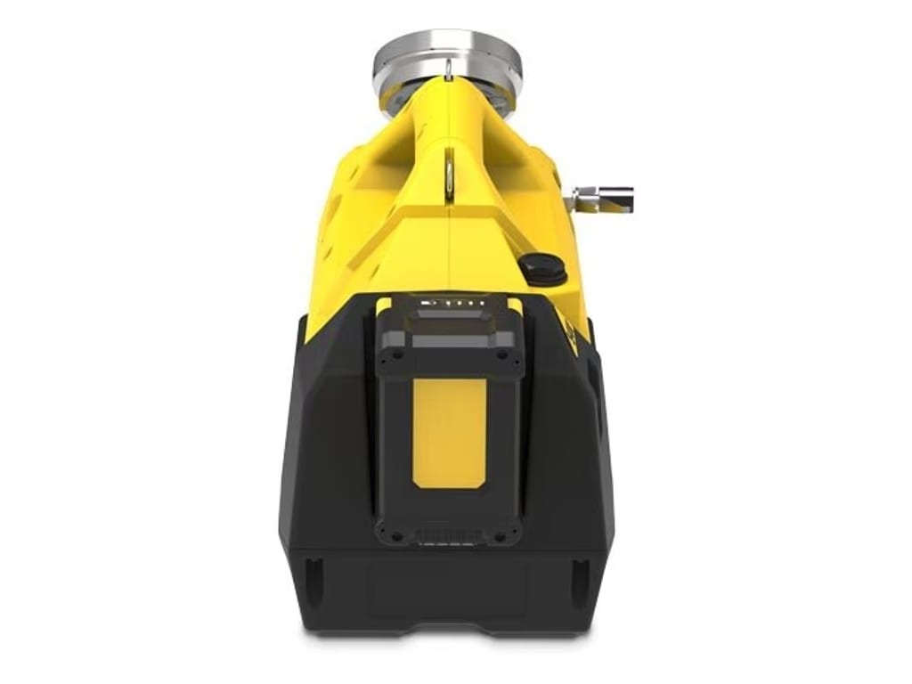 XC2502BB, Cordless Hydraulic Torque Wrench Pump, 4/2 Valve, 122 in3 Usable Oil, Pendant Control, Batteries and Charger Included, 115V, North America