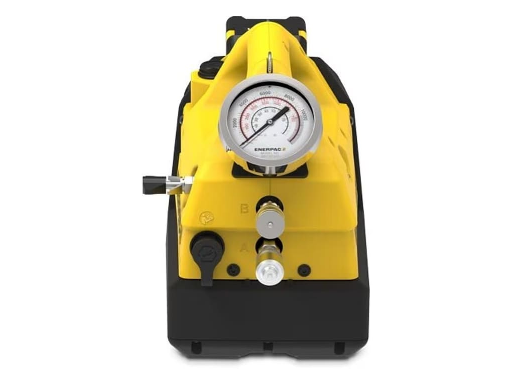 XC2502BB, Cordless Hydraulic Torque Wrench Pump, 4/2 Valve, 122 in3 Usable Oil, Pendant Control, Batteries and Charger Included, 115V, North America
