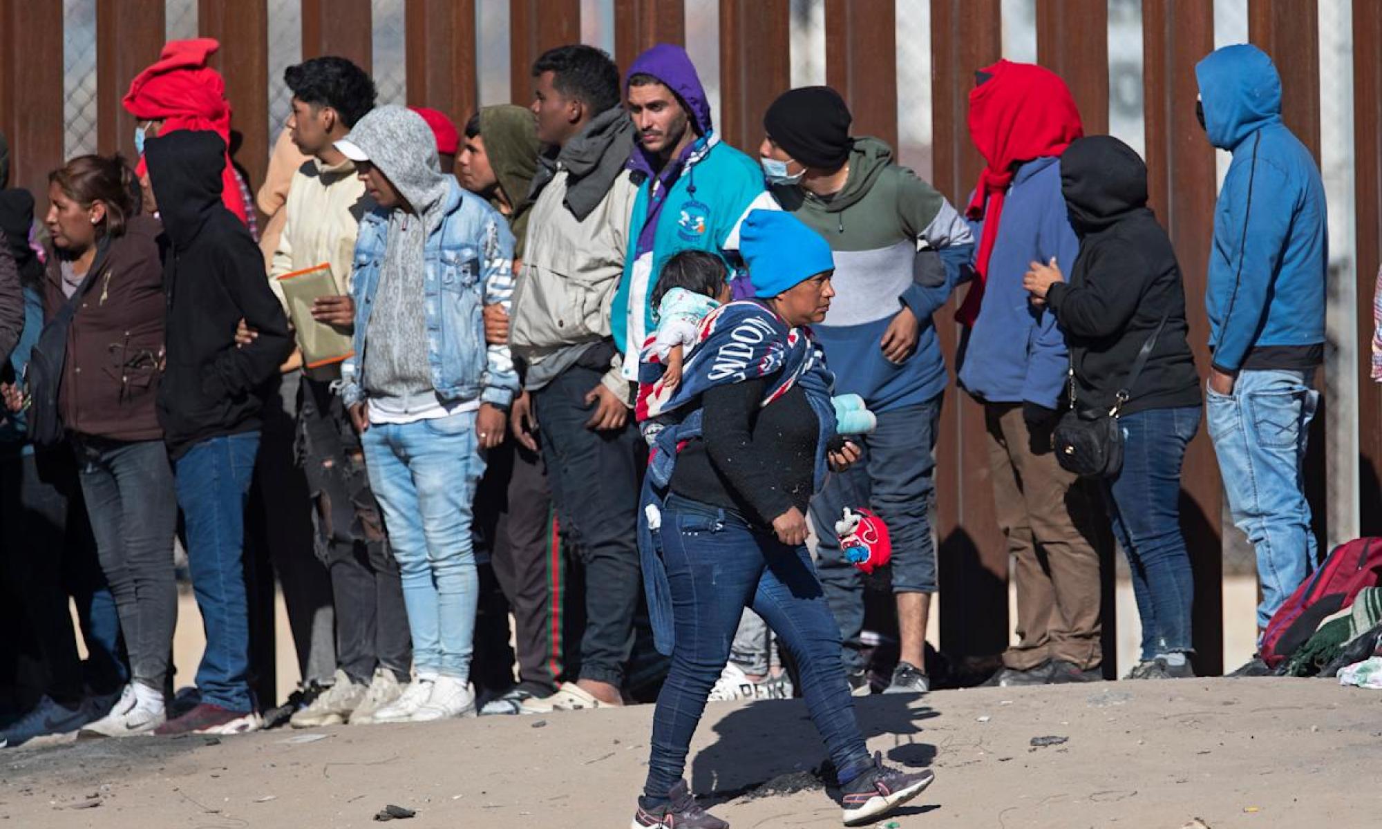 Texas, Florida push border laws as governors eye presidency Texas, Florida push border laws as governors eye presidency