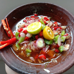 Resep Sambal Colo Colo: Pedas Gurih Nikmatnya Resep Sambal Colo Colo: Pedas Gurih Nikmatnya