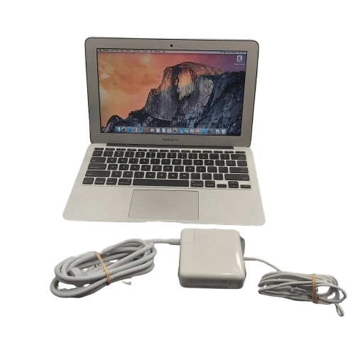 Apple Macbook Air 6,1 A1465, Silver, 11in Display, 4GB RAM, i5-4260U, 128GB SSD, Yosemite 10.10.5 Battery Needs Service (NA 1347114)