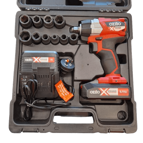 with 2.5Ah Battery, Charger, Sockets & Kitbox