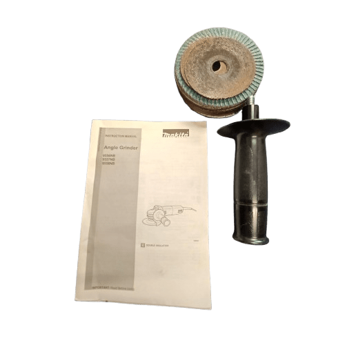 Makita 9556NB Angle Grinder, Corded, Good Condition, With Hard Case, Discs, Handle, Manual + Guard (WR 1342663)