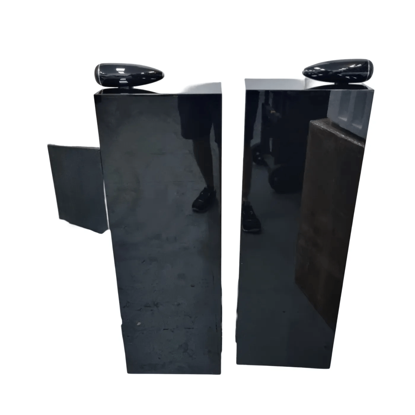 Bowers & Wilkins 702 S2 Speakers With Box **Pick Up Only**